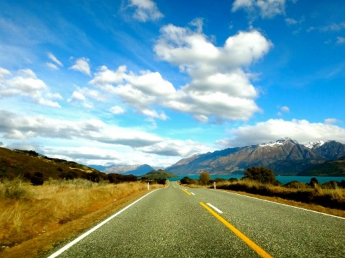 トヨタのCHRはSUVの人気をさらに加速させる